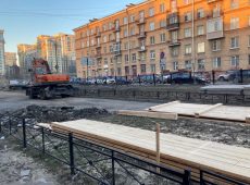 На Варшавской улице продолжается ремонт теплосетей